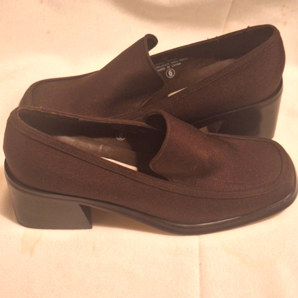Wesley & Co Brown Fabric 2 in Heel Dress Shoes Women Size 6M